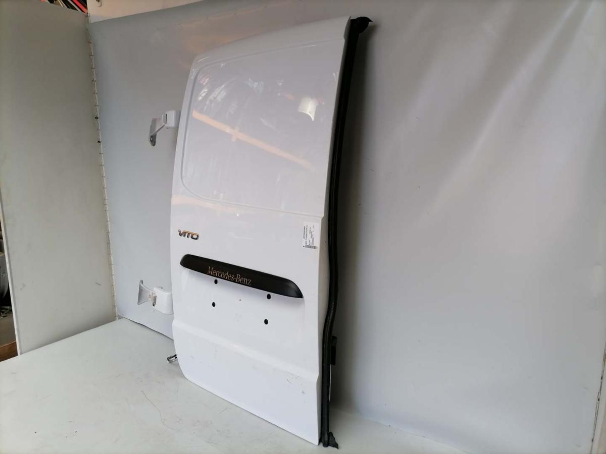 Mercedes Vito 447 original Fl&uuml;gelt&uuml;r links 9147 Arktikwei&szlig; Kastenwagen Bj.2022